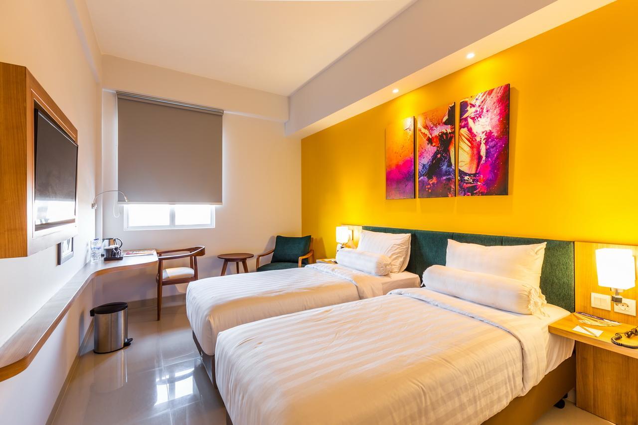 Great Diponegoro Hotel Surabaya Exterior photo